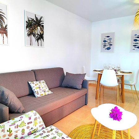 Tamarindo 28, Pool Front,Free Wifi Apartment Corralejo Luaran gambar